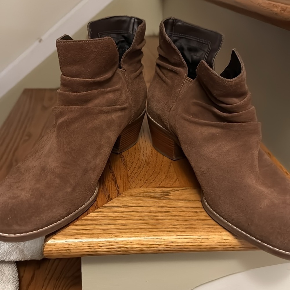 COLE HAAN Brown Mahogany Suede Alayna Slouch Booties, Womens Size 10 - Picture 6 of 9